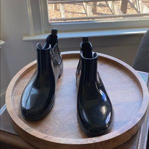 Black Slip On Rain Ankle Boot